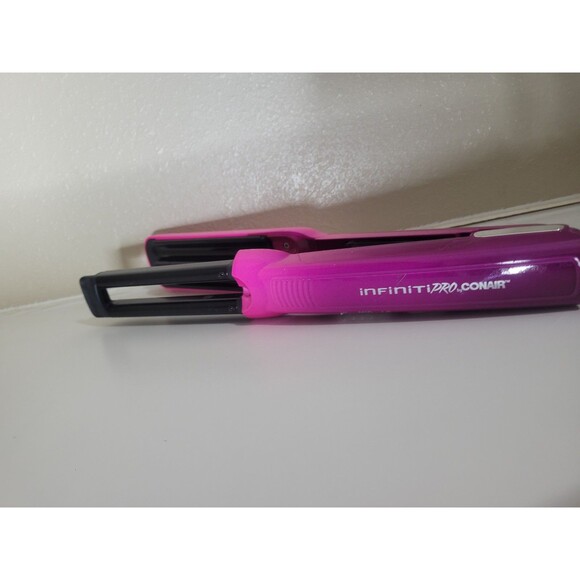 Conair Other - Infiniti Pro by Conair Steam Waver Crimping Iron